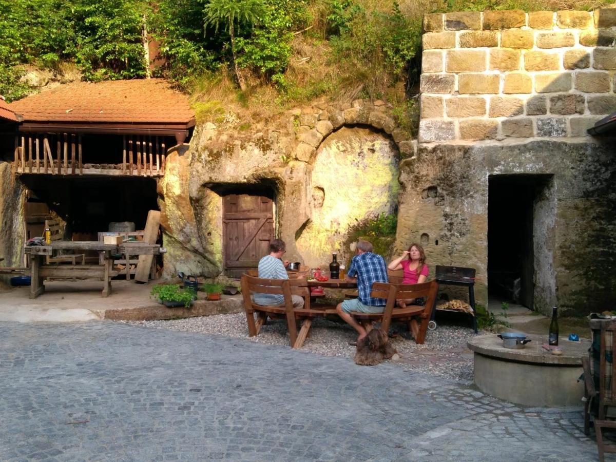 Hlucov Lesni Chalupa Kokorin Exterior foto