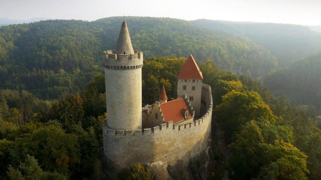 Hlucov Lesni Chalupa Kokorin Exterior foto
